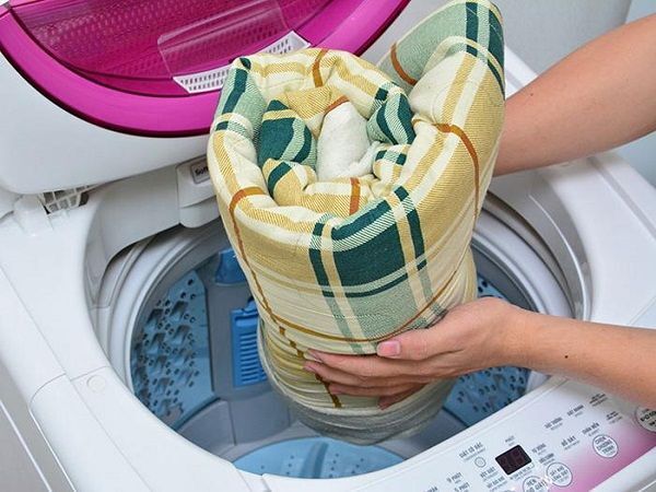 Vỏ đệm phải giặt thường xuyên để loại bỏ hết các loại bụi bẩn