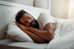 Tư thế ngủ cho người bị bệnh tim được các bác sĩ khuyến nghị