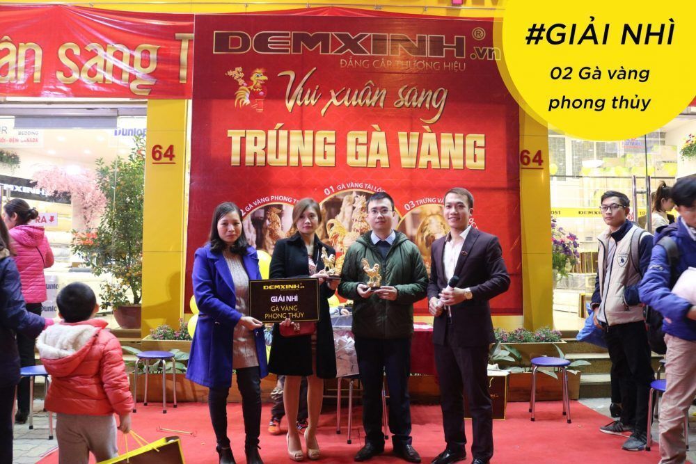 Giải nhì của chương trình là 02 GÀ VÀNG PHONG THỦY đã thuộc về chị Hà Mai Trang và anh Phạm Ngọc Dũng (Mỹ Đình)