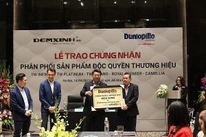 Lễ trao chứng nhận Đệm Xinh là nhà phân phối sản phẩm độc quyền đệm Dunlopillo