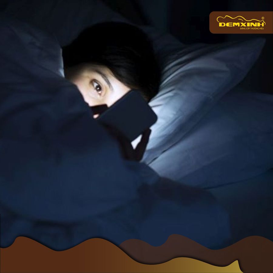 Smartphone là thủ phạm quen mặt khiến 9X thường xuyên ngủ muộn