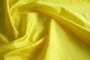 Vải Nylon là gì? Đặc tính và ứng dụng trong đời sống hàng ngày