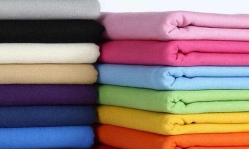 Vải cotton tici có xu hướng dễ nhăn hơn so với một số loại vải khác